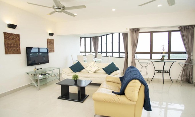 Batu Ferringhi Apartamento | Sri Sayang Seaview Holiday Home