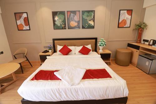 BTM Layout Hotel | Sri Vishnu Inn