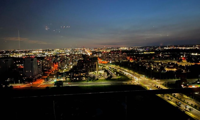 Markham Apartamento | § markham downtown New Deluxe 3BR 2.5 Bathroom Apartment, 2free parking