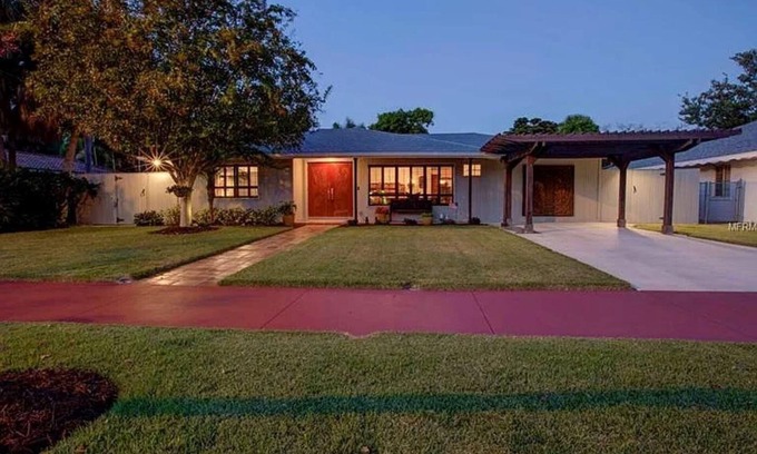 Saint Armands Key Casa | St Armand's Home with pool