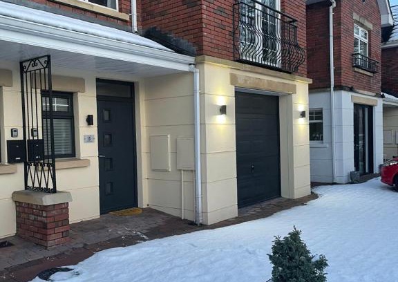 Londonderry Villa | St Elmos Townhouse