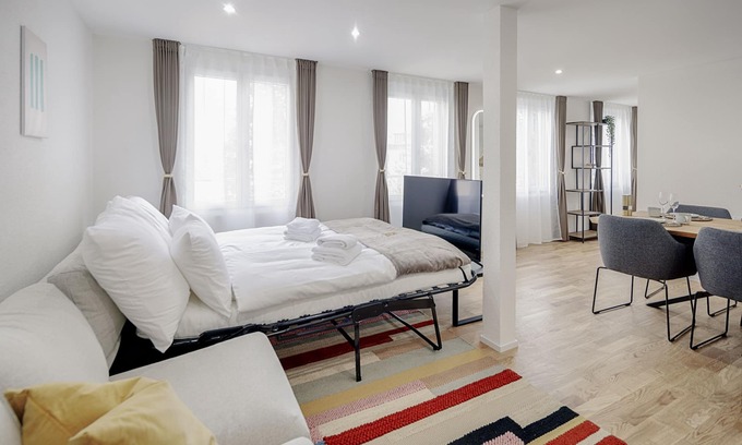 St. Gallen Apartamento | St. Georgen-Strasse Studios by VISIMO - Design. City. Nature
