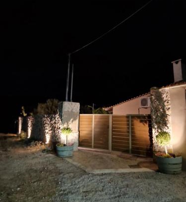 Palaia Fokaia Casa | St'Georges garden house