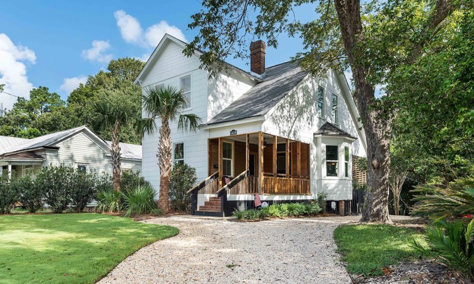 Georgetown Casa | St. Germaine Updated historical home located in Georgetown SC