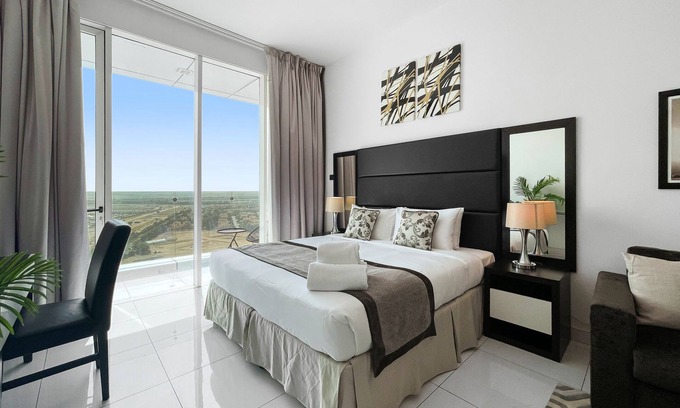 Dubai Sports City Apartamento | ST-Giovani BTQ - 1916 by bnbmehomes