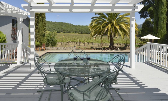 St. Helena Casa | S t. Finca Helena, en el corazón de la región vinícola de Napa, a pie de la ciudad, en viña