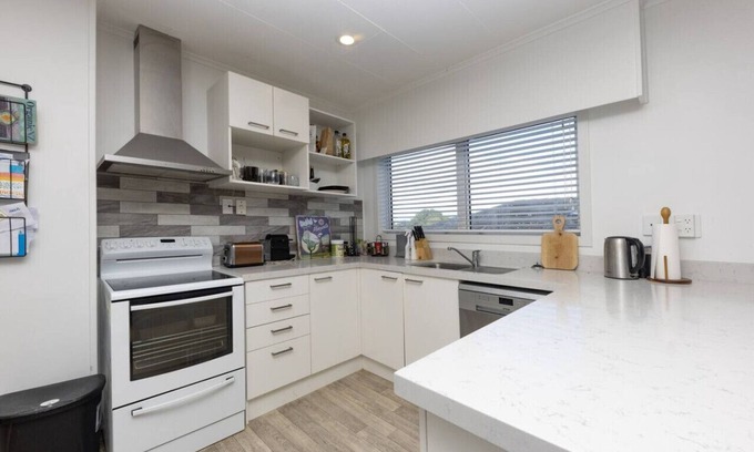 Glendowie Apartamento | St Heliers Gem: Beach and Scenic Routes Nearby