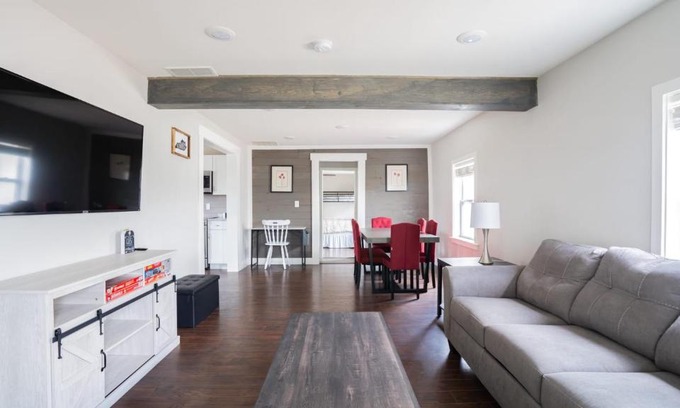 Williamstown Casa | St James Cottage near Ark Encounter