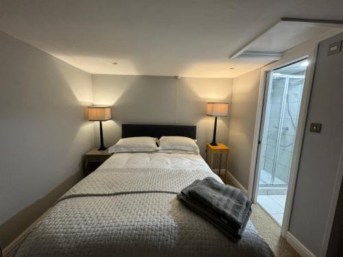 Shrewsbury Casa | St. John’s hill - with parking