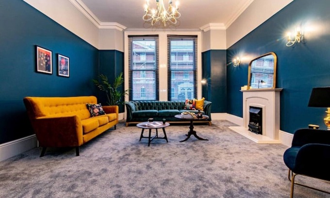 Wakefield Casa | St Johns, Wakefield - Self check in & free parking