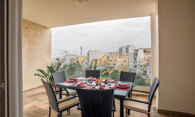 Ta' Giorni Apartamento | S t. Apartamento de lujo con vistas al valle de Julians