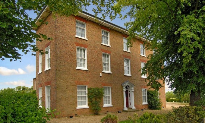 Frognall Casa | St Nicholas House