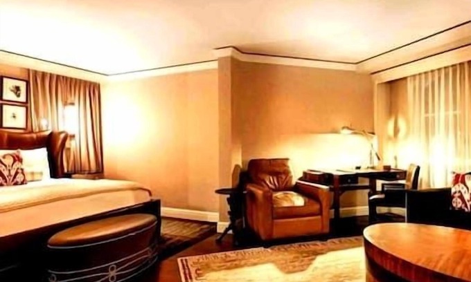 Downtown Complejo | St Regis Resort & Spa, luxury, Hot Tub, Pool, Aspen