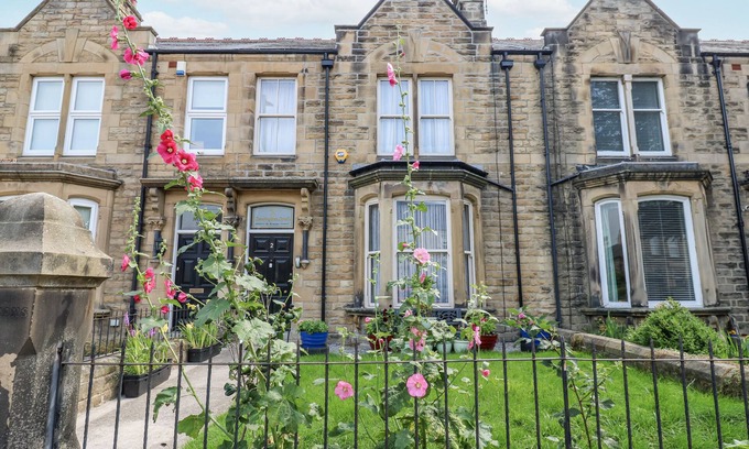 North Bitchburn Cabaña | ST RONANS, family friendly, with a garden in Bishop Auckland