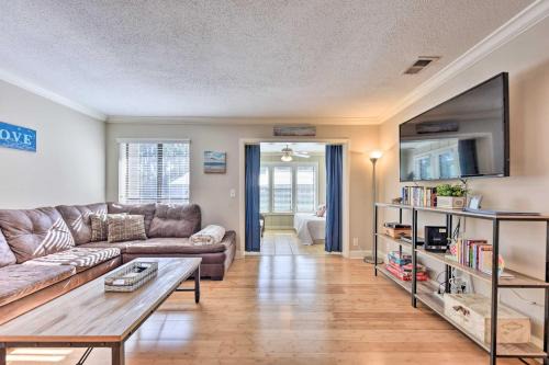 Saint Simons Heights Apartamento | St Simons Island Condo Getaway 2 Mi to Beach