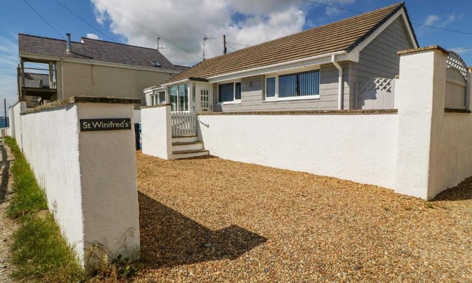 Rhosneigr Casa | St Winifreds