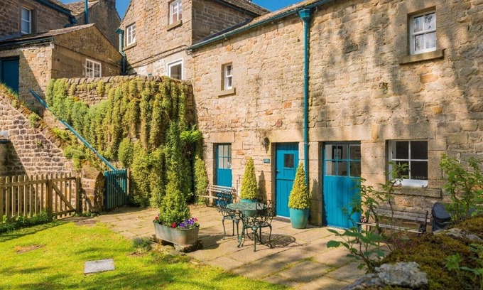 Baslow Cabaña | Stable Cottage/ Chatsworth Estate