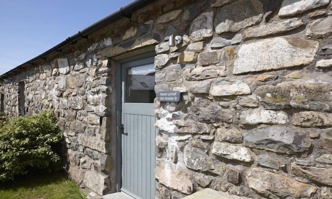Pistyll Cabaña | Establos 3: una península de llyn con capacidad para 2 personas en 1 habitación
