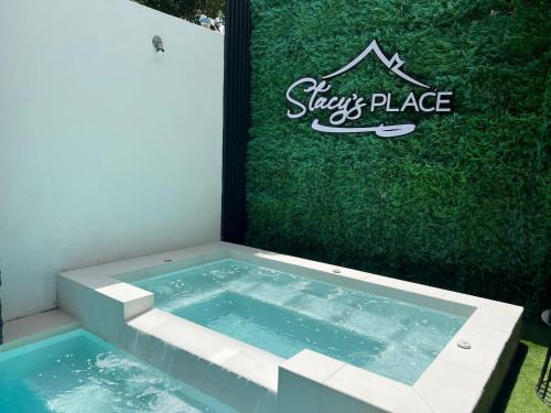 Saint James Apartamento | Stacys Place #1 2 Bedroom Apartment
