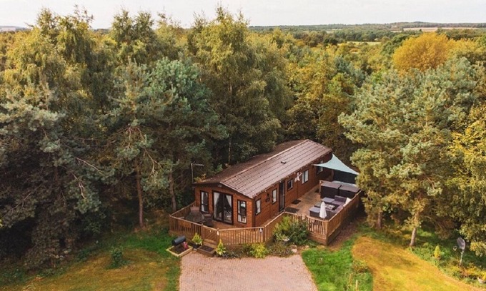 Morpeth Cabina | Stag Lodge, Felmoor Holiday Park (alberca de la tina caliente)