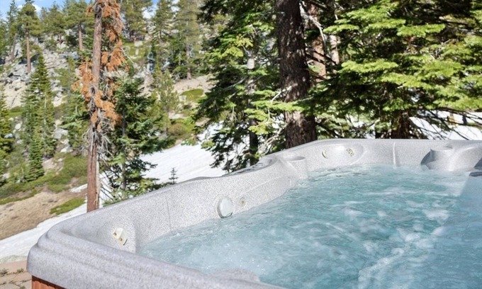 Tahoe Village Casa | Stage Coach Run 5 Bedroom Home by RedAwning