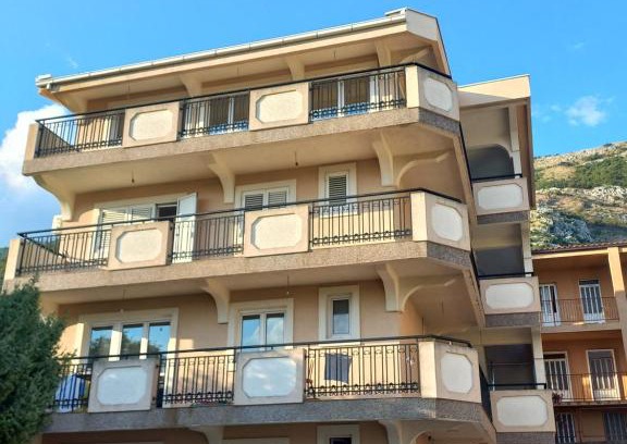 Zgrade Apartamento | Stan Markovic