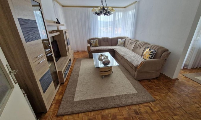 Bugojno Apartamento | STAN NA DAN