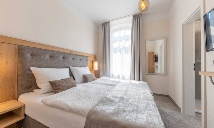 Leer Cabaña | Standard double room 1 (ground floor left) - 24/7 self-check-in, 14008