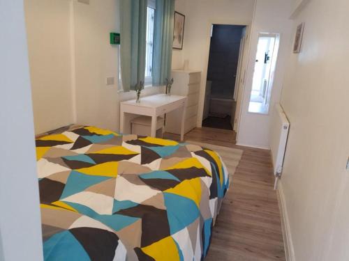 Hendon Apartamento | Star London Brent Street Cosy 1-Bed Hideaway