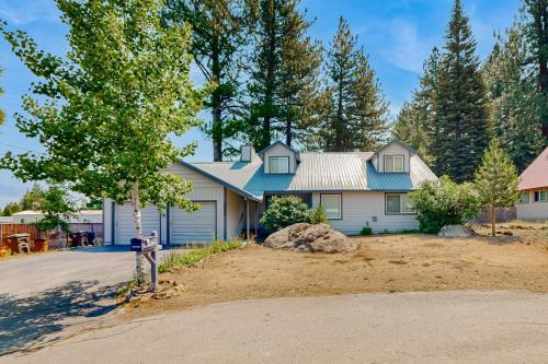 Truckee Casa | Star Pine Sanctuary