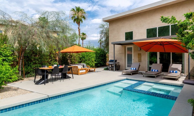 Twin Palms Casa | Starburst Twin Palms