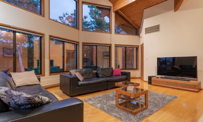 Niseko Casa | Starchase by H2 Life