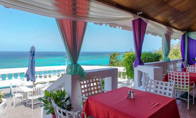 Montego Bay Hotel | Starfish Beach Studio At Montego Bay Club Resort