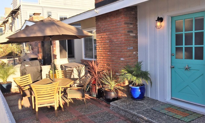 West Newport Casa | Starfish Cottage-Charm / Comfort, remodelado, limpio, 1 a la playa, 2 a la bahía