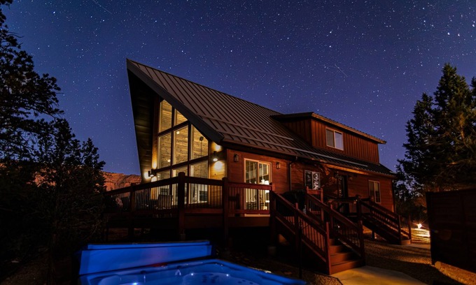 Orderville Cabina | Stargazer Cabin | Private Hot tub | Zion NP