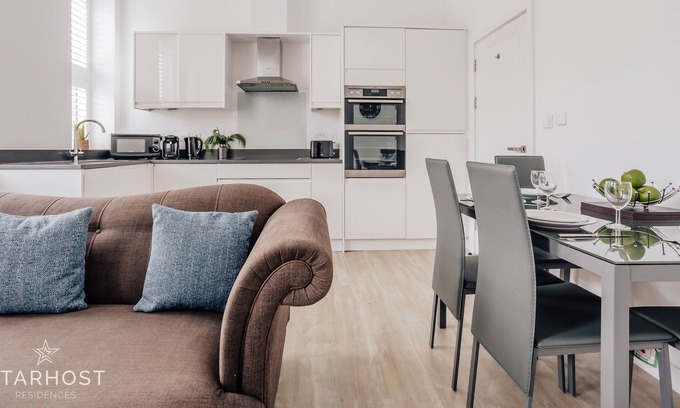 Guildford Apartamento | StarHost Residences | Large Stylish 2 Bedroom Apartment in Guildford