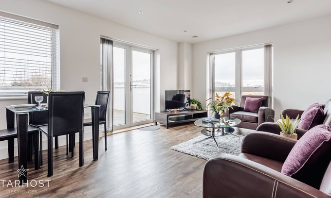 Guildford Apartamento | StarHost Residences | Spacious 2 bedroom apartment in Guildford centre