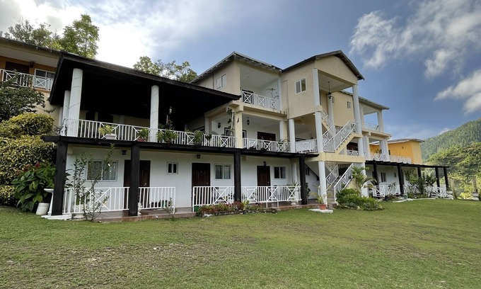 Silver Hill Gap Chalet De Esquí | Starlight Chalet-Blue Mountain Escape-hiking trails, rivers & birding-breakfast.