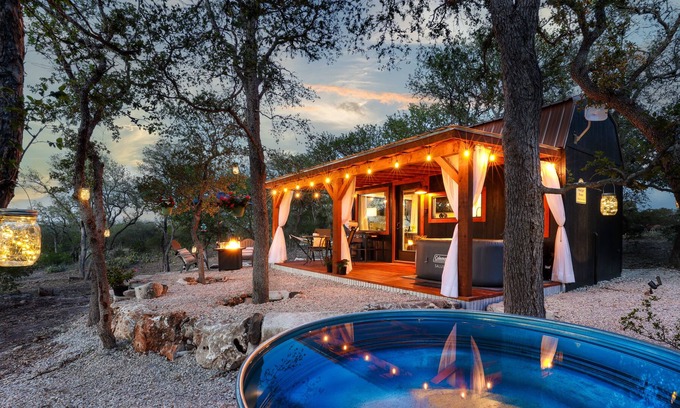 Hondo Casa | Starlight Escape | Romantic Tiny Home Retreat