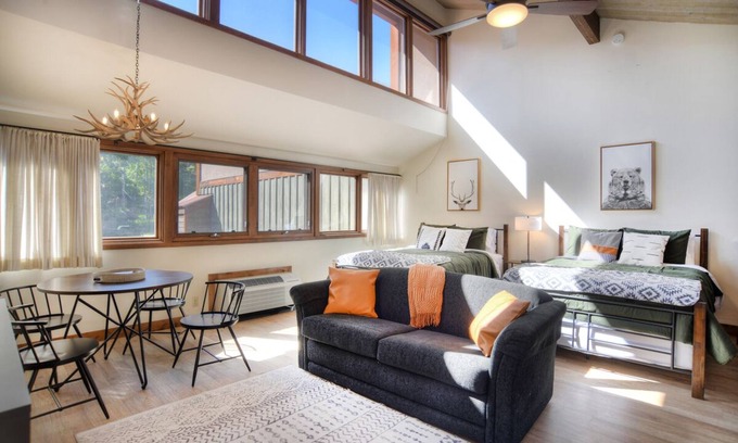 Purgatory Condominio | Starlight Suite (#747) | 10 min to Ski - Golf Course - AC/Pool/Hot Tub