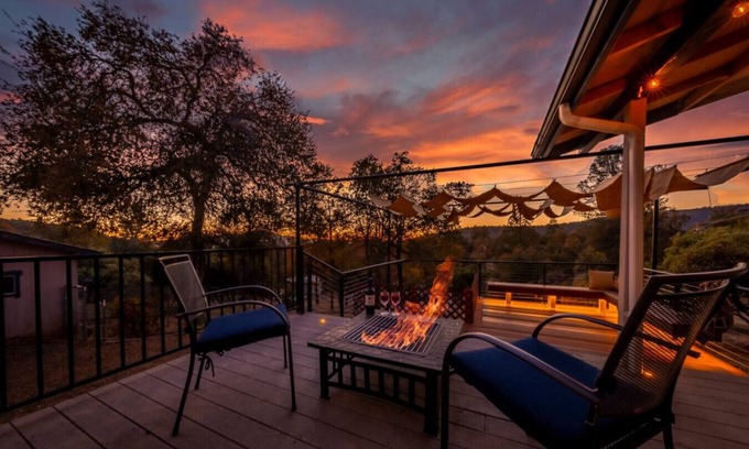 Oakhurst Cabina | Starry Night Cabin at Sky Ranch