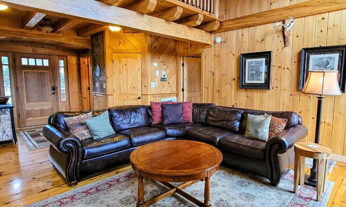 Lake Lure Casa | Starry Night Lodge