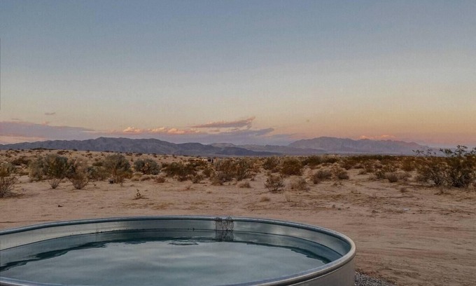 Wonder Valley Casa | Star’s Hollow: Peace, Stars & 15min to Joshua Tree National Park Entrance