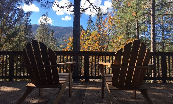 Cobb Cabina | Starview Lodge: Quiet Mountain Home Bordeando Forestal del Estado