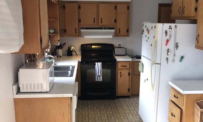Boalsburg Casa | State College Football 3-Bedroom Home
