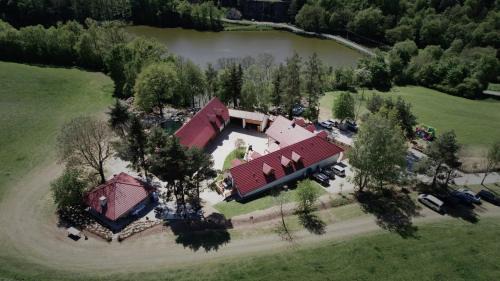 Hostacov Casa | Statek Hostačov