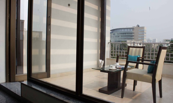 Sushant Lok Hotel | Stately Suites MG Road