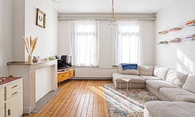 Berchem Casa | STATIE 72: 'Spacious'~'Comfortable' Vacation house~' 10min city center