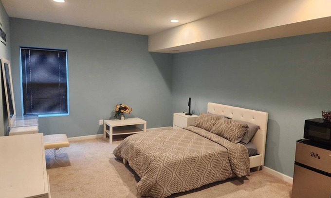 Ashburn Apartamento | Stay 10 mins from IAD Airport @ Cloud City of Ashburn w/ Greenway access into DC