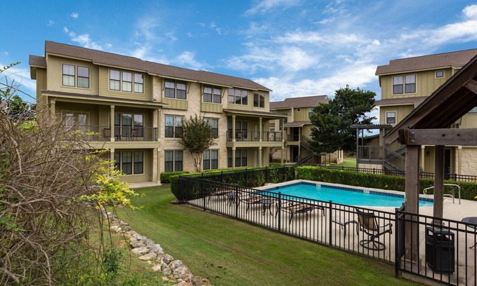 New Braunfels Condominio | Stay and Play at The Bandit Golf Course-unit 204